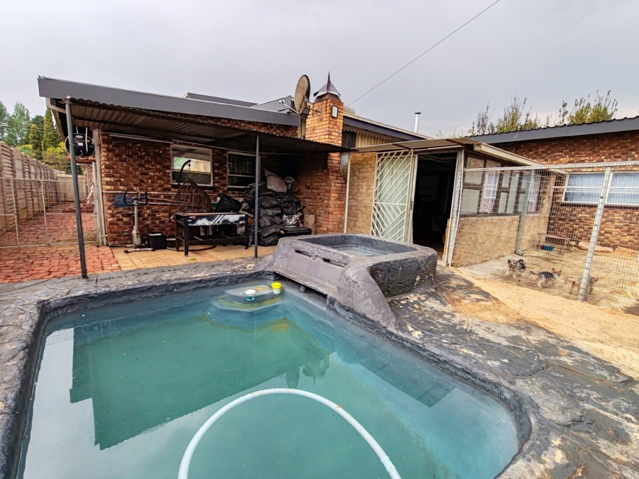 4 Bedroom Property for Sale in Potchefstroom North West